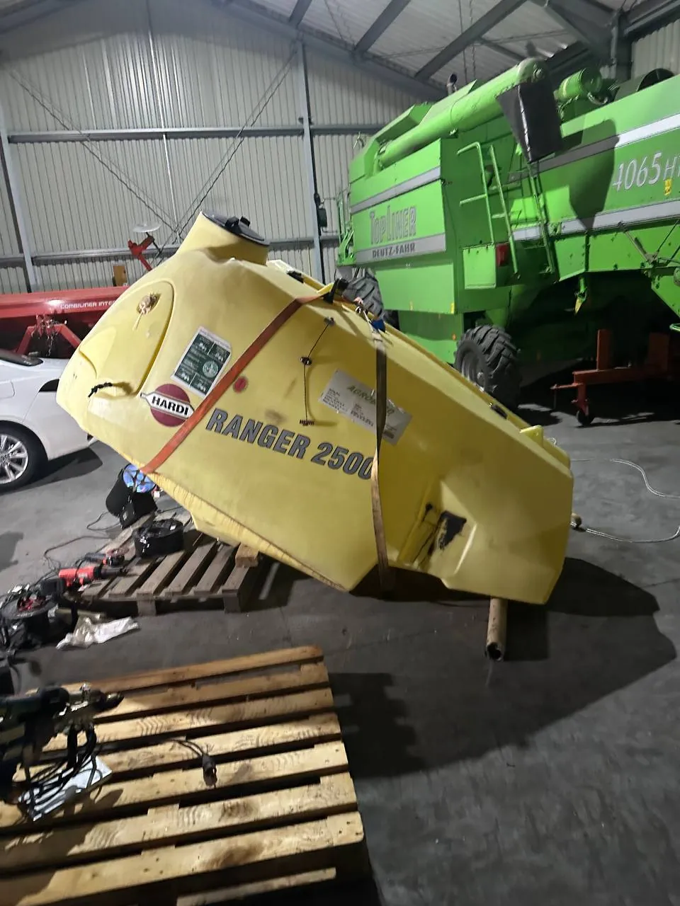 Nádrž postřikovače — Hardi Ranger 2500