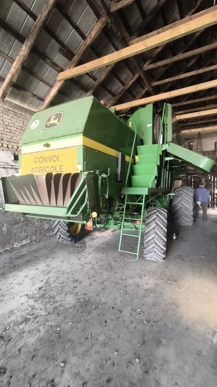 Palivová nádrž — John Deere 1450