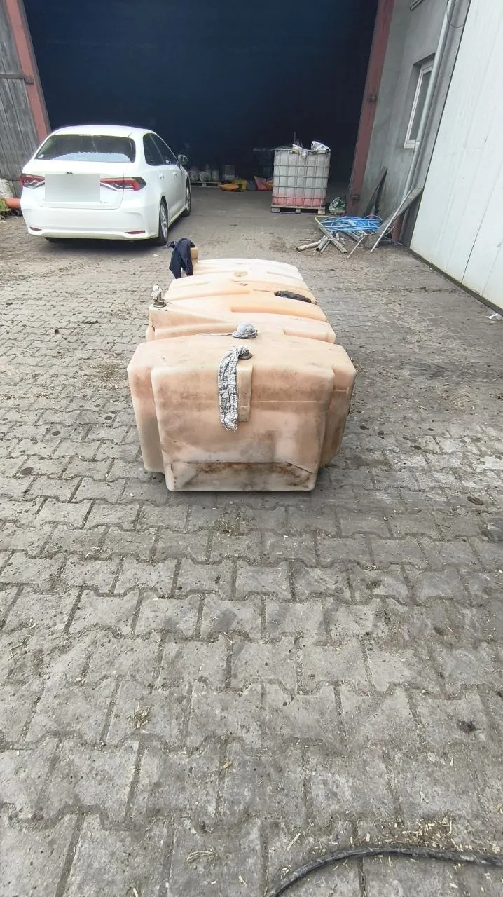 Fotografie 7 z opravy — Oprava palivové nádrže Claas Jaguar 870