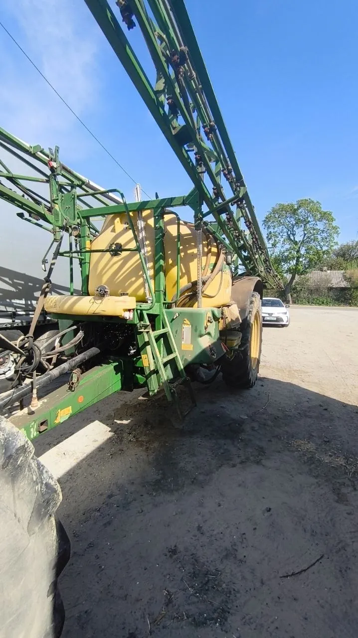 Nádrž postřikovače — John Deere M740