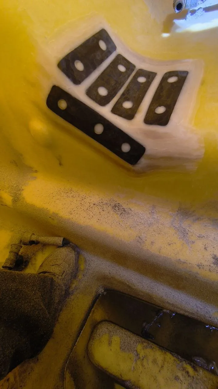 Fotografie 14 z opravy — Oprava nádrže postřikovače John Deere M740