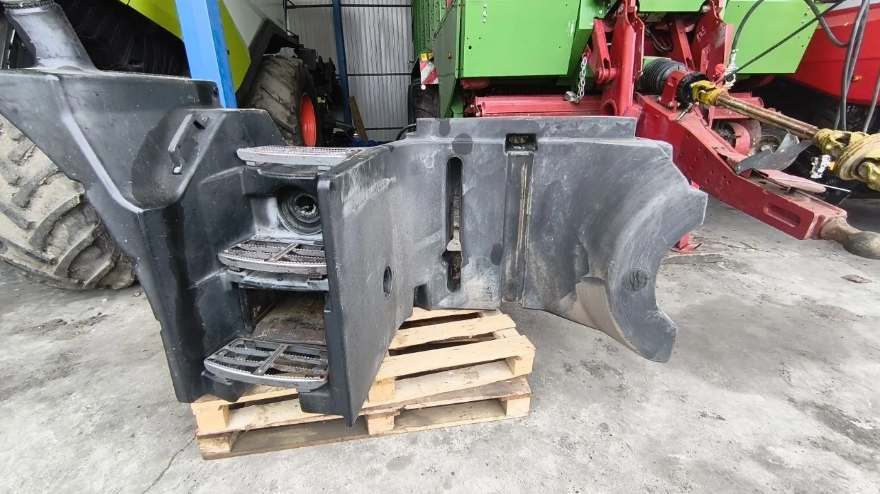 Palivová nádrž — Fendt 828