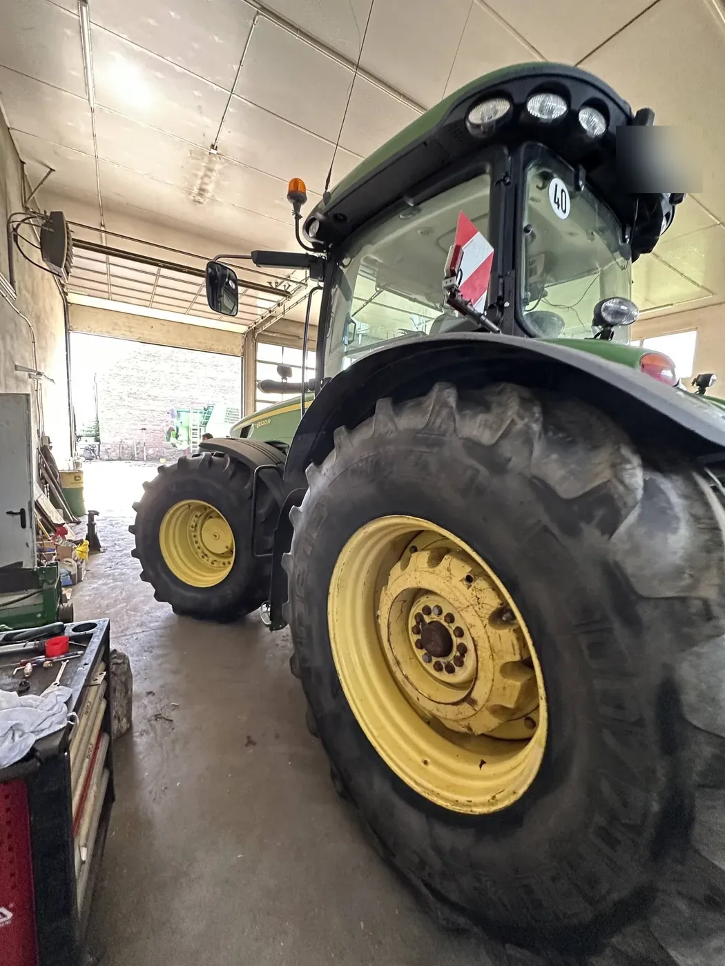 Palivová nádrž — John Deere 8320R