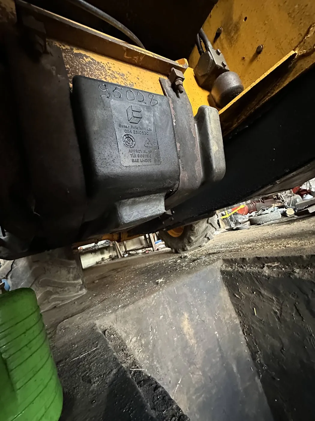 Fotografie 12 z opravy — Oprava palivové nádrže JCB — červenec 2026