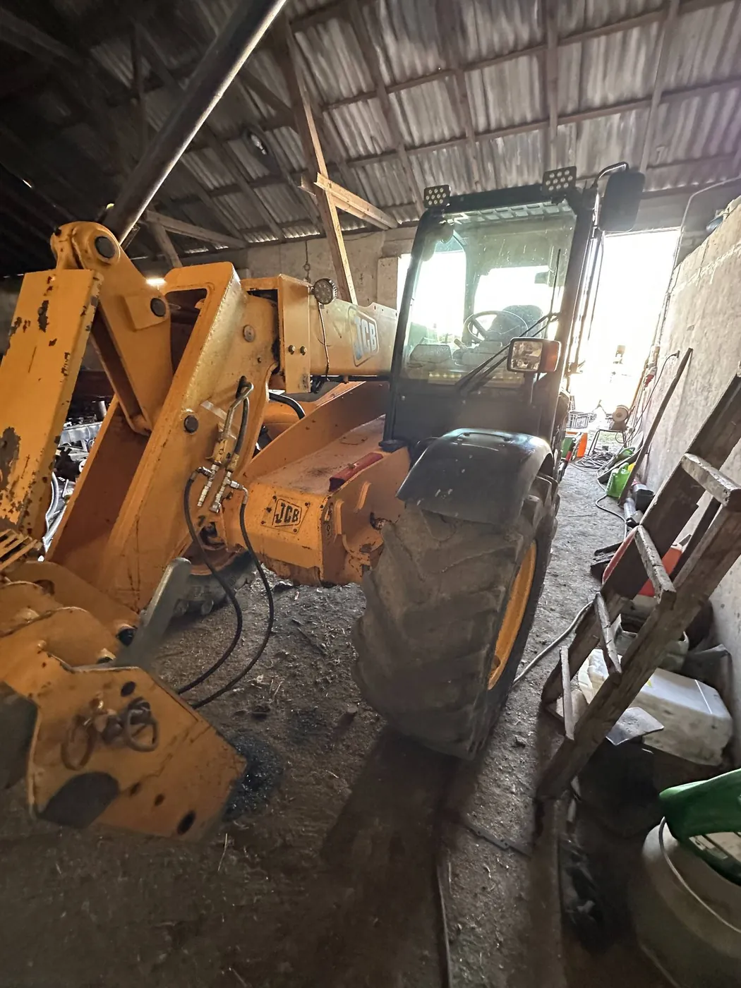 Fotografie 5 z opravy — Oprava palivové nádrže JCB — červenec 2026