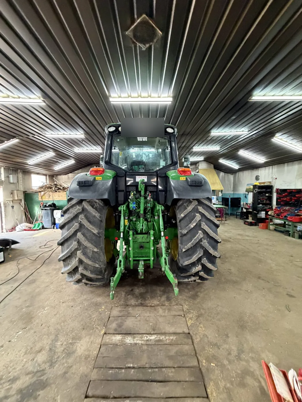 Fotografie 5 z opravy — Oprava palivové nádrže John Deere 6195M