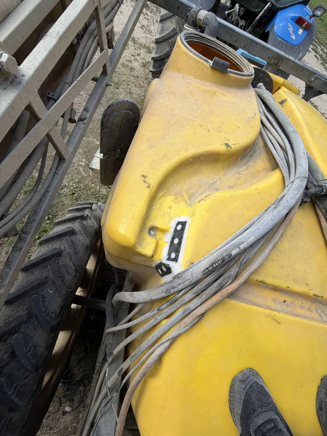 Fotografie 8 z opravy — Oprava nádrže postřikovače Caffini Starter 2800