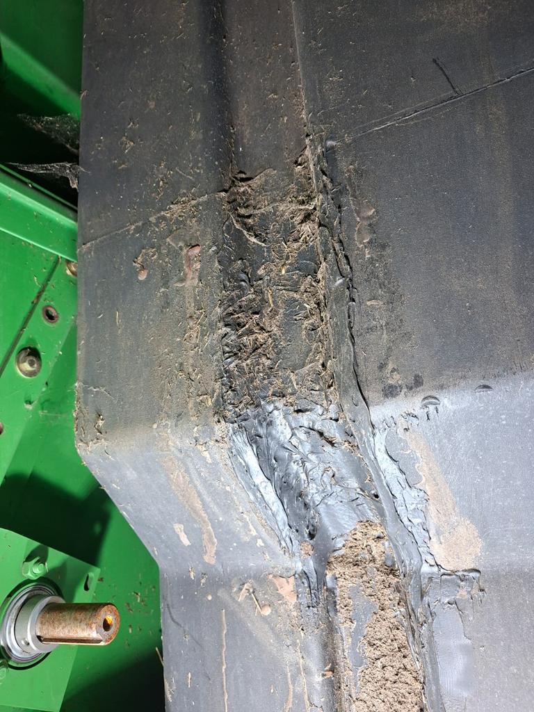 Fotografie 12 z opravy — Oprava palivové nádrže John Deere 1550