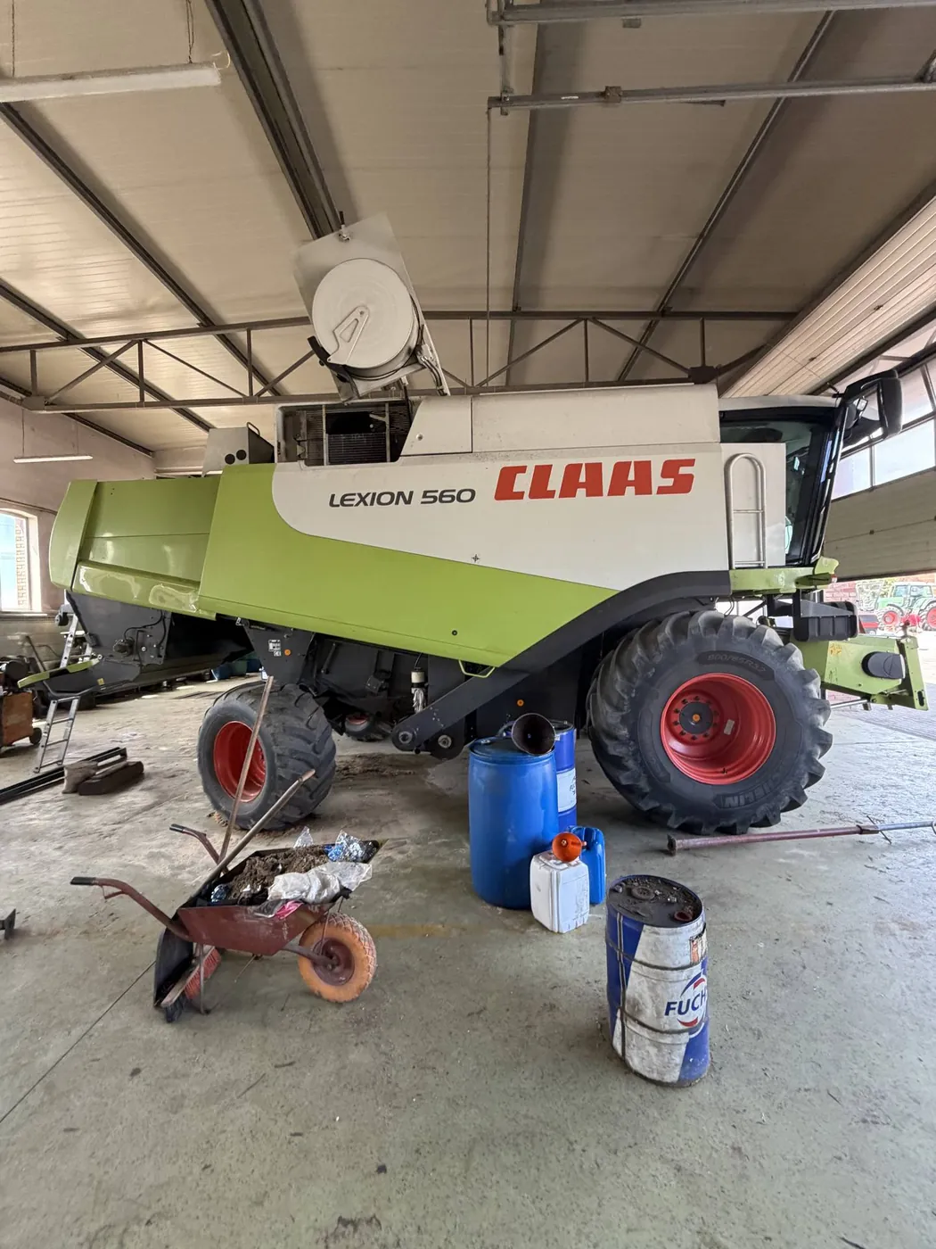 Palivová nádrž — Claas Lexion 560