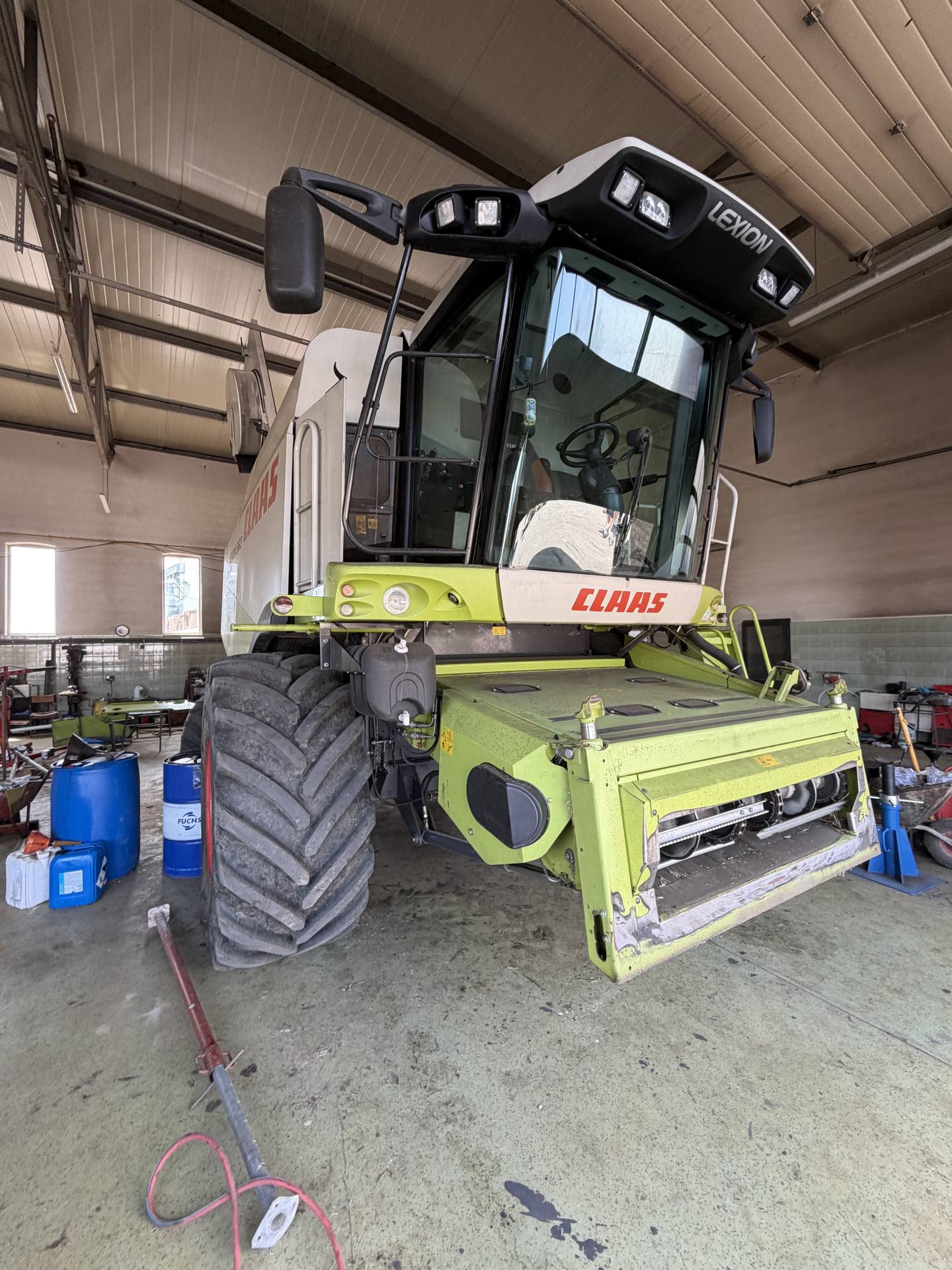 Fotografie 20 z opravy — Oprava palivové nádrže Claas Lexion 560