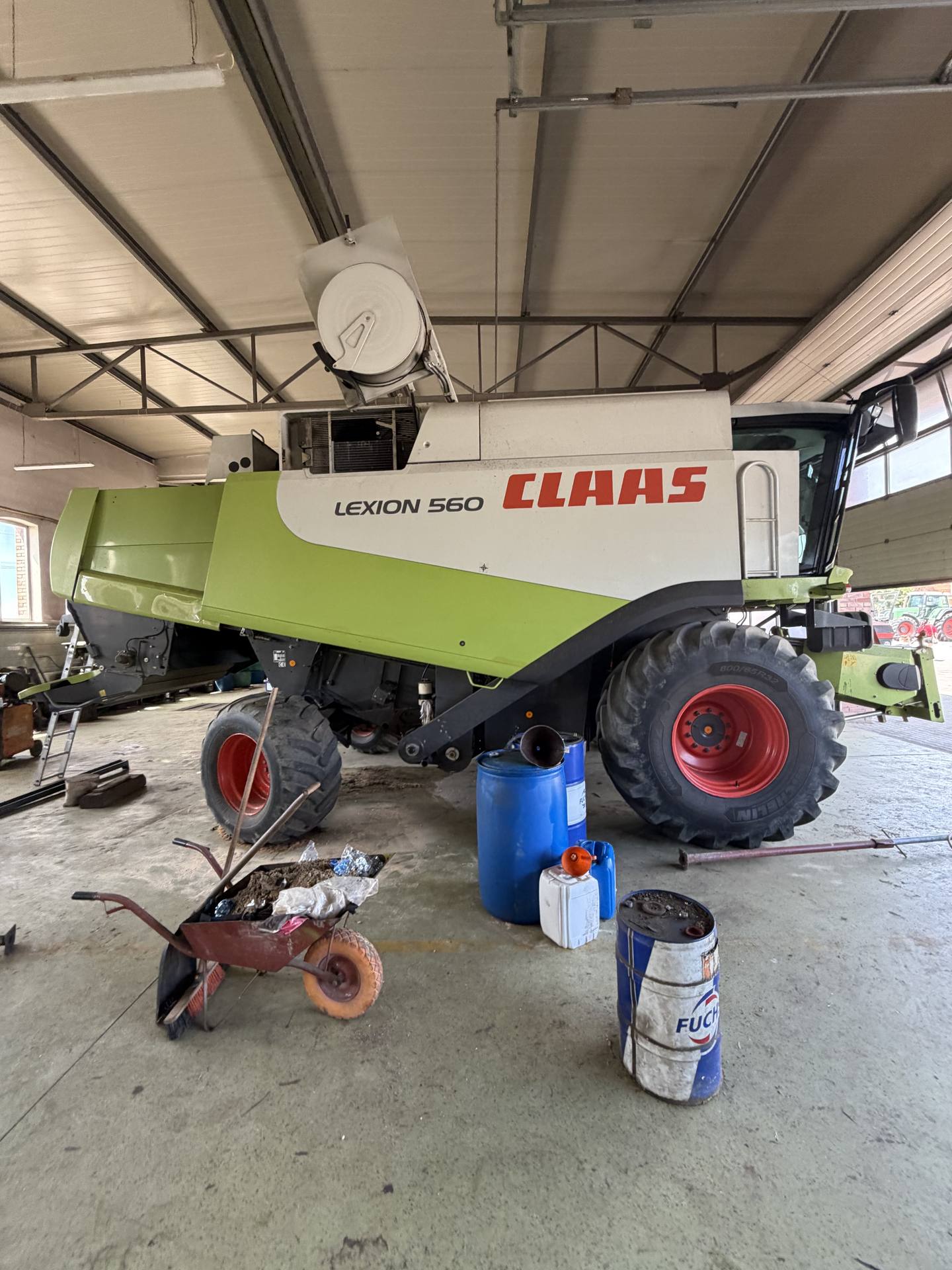 Fotografie 21 z opravy — Oprava palivové nádrže Claas Lexion 560