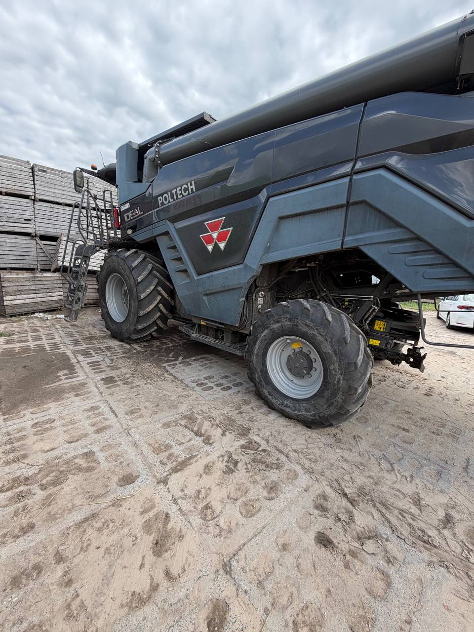 Fotografie 12 z opravy — Oprava vynášecího dna Massey Ferguson Ideal 7