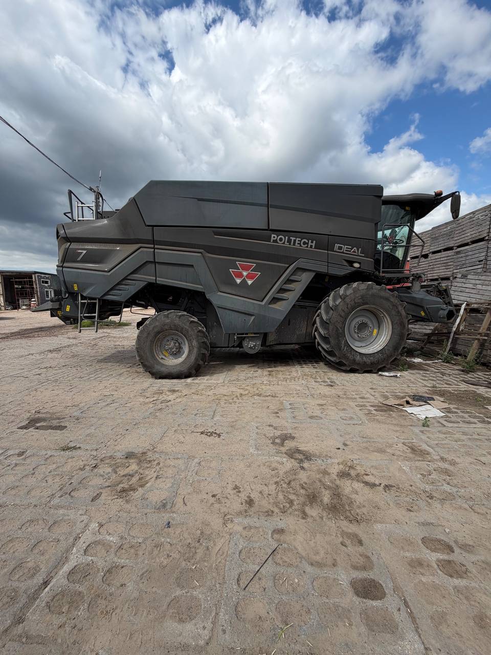 Fotografie 11 z opravy — Oprava vynášecího dna Massey Ferguson Ideal 7