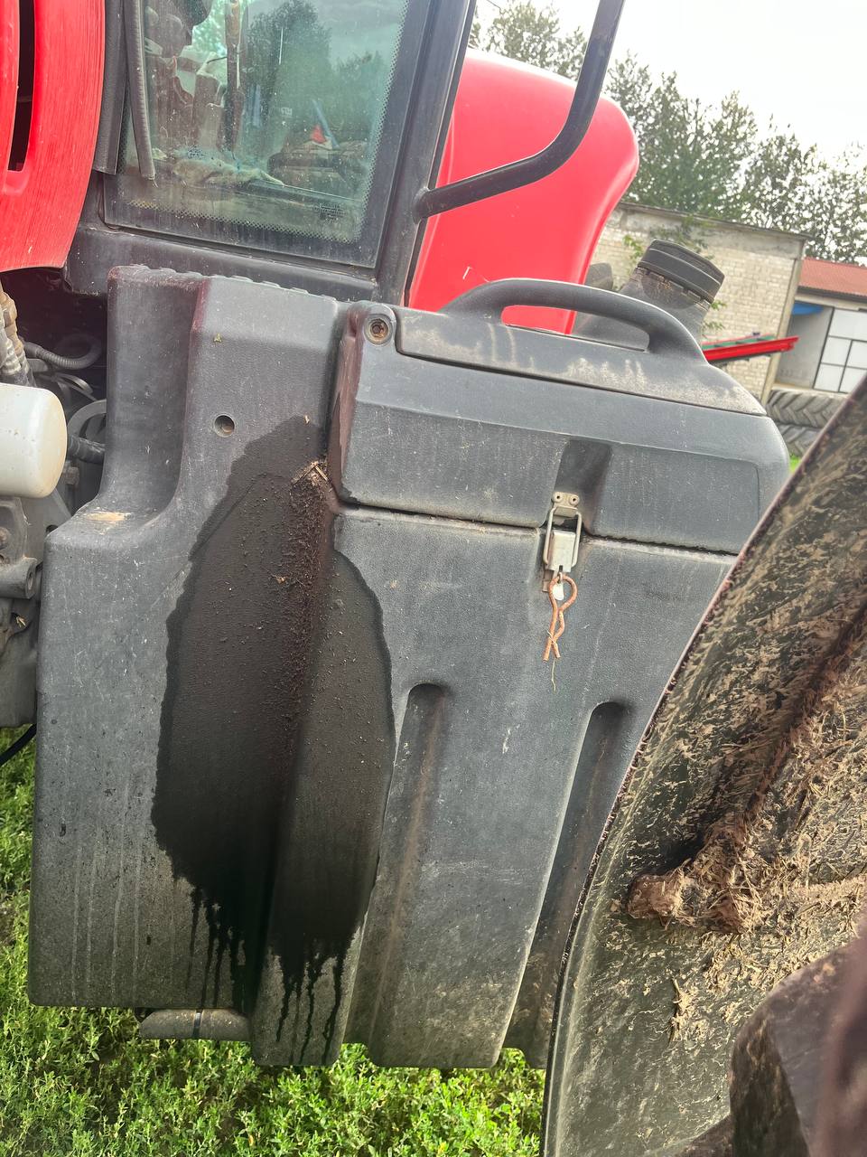 Fotografie 3 z opravy — Oprava palivové nádrže Massey Ferguson — srpen 2026