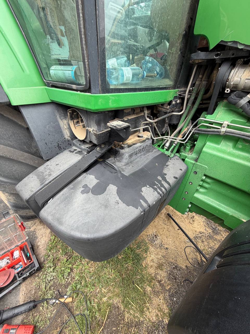 Fotografie 17 z opravy — Oprava palivové nádrže John Deere 8330