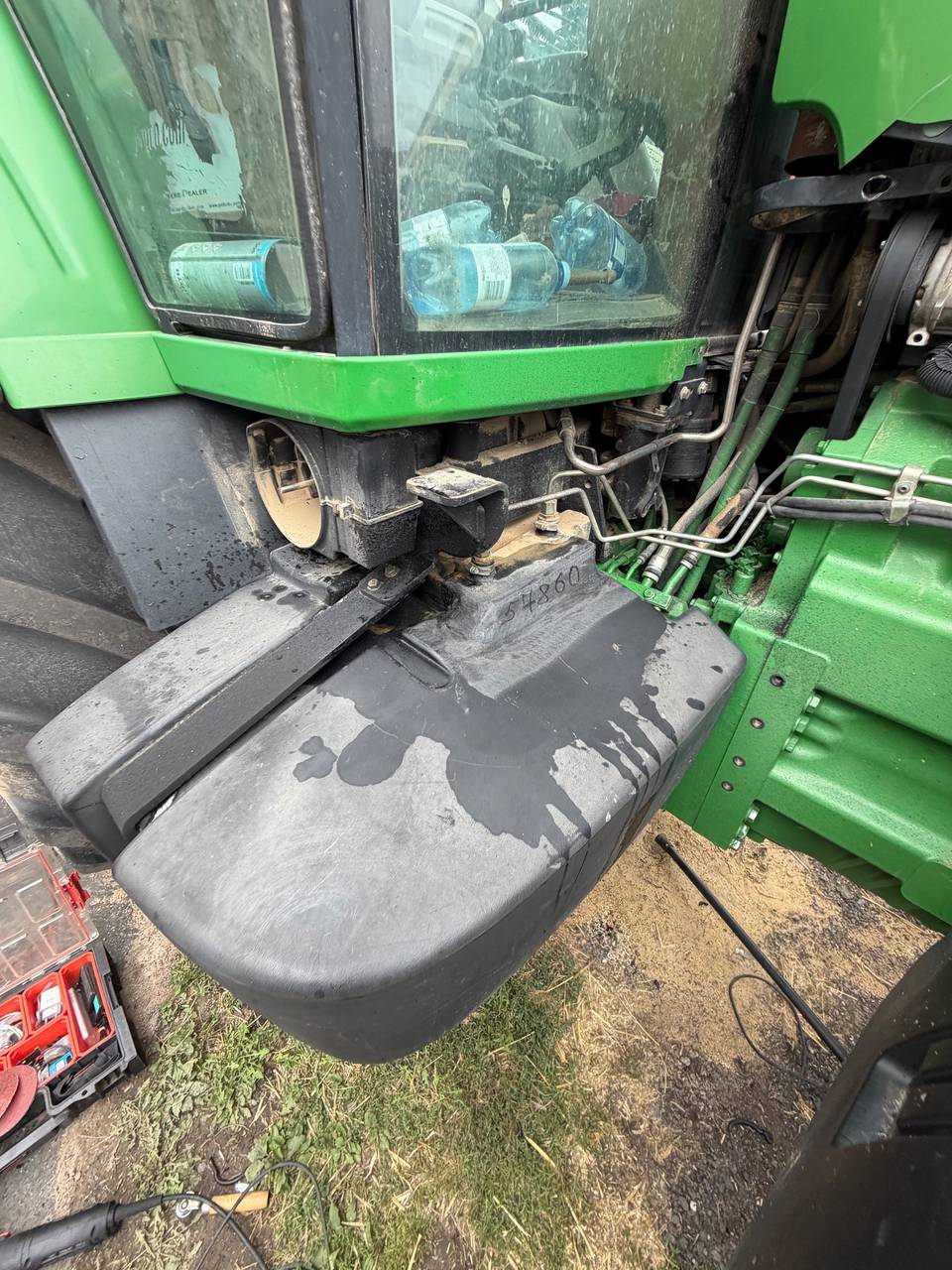Fotografie 16 z opravy — Oprava palivové nádrže John Deere 8330
