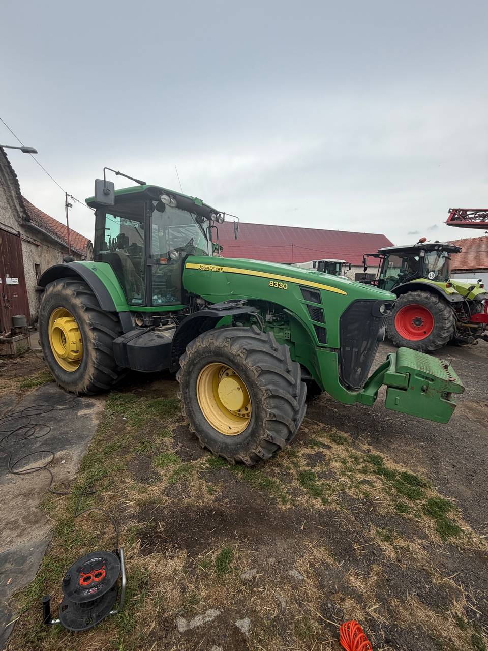 Palivová nádrž — John Deere 8330