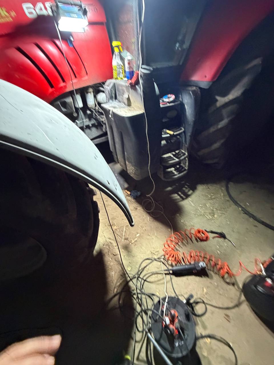 Fotografie 11 z opravy — Oprava palivové nádrže Massey Ferguson 6485
