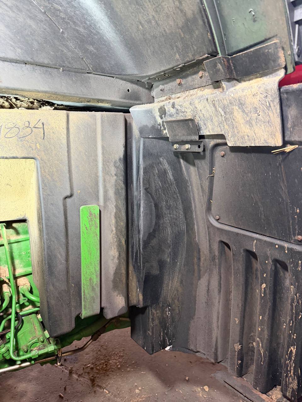 Fotografie 11 z opravy — Oprava palivové nádrže John Deere RK8700