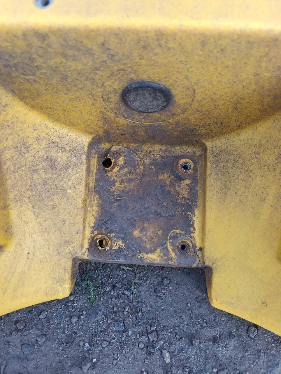 Fotografie 23 z opravy — Oprava děliče porostu New Holland — praskliny