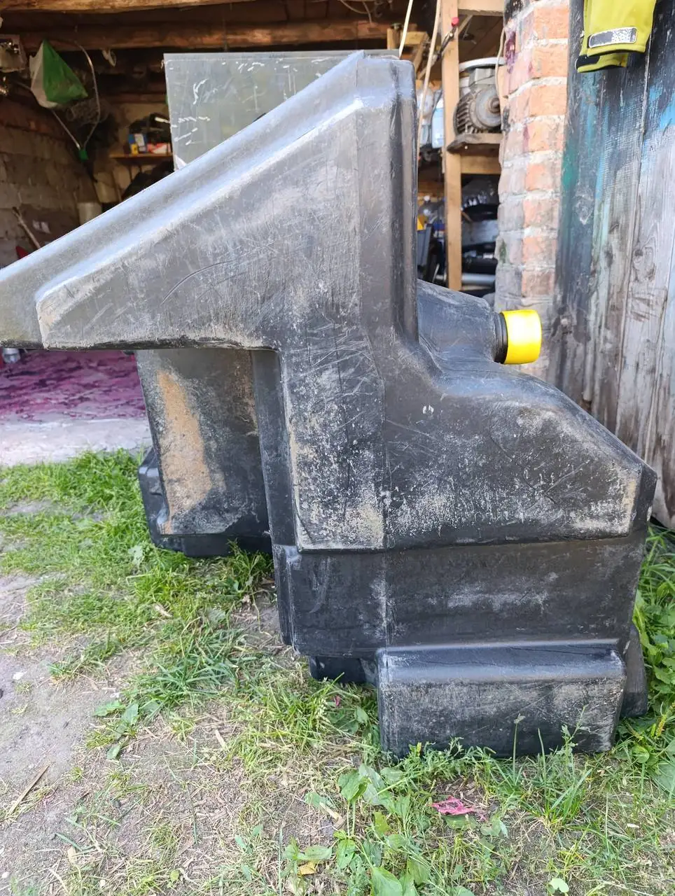 Palivová nádrž — Fendt 936