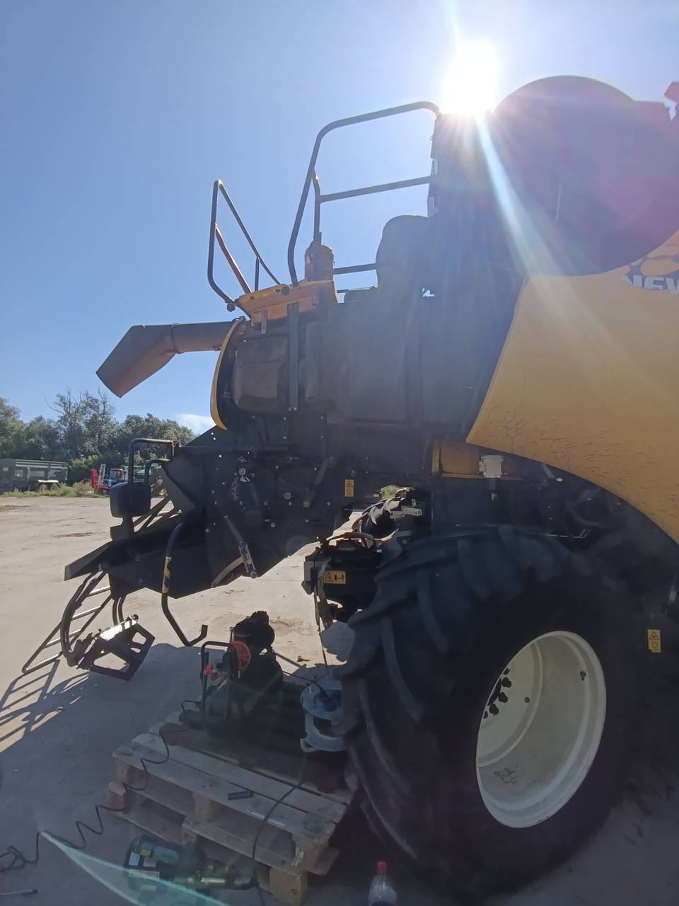 Fotografie 13 z opravy — Oprava palivové nádrže New Holland CR 9.80
