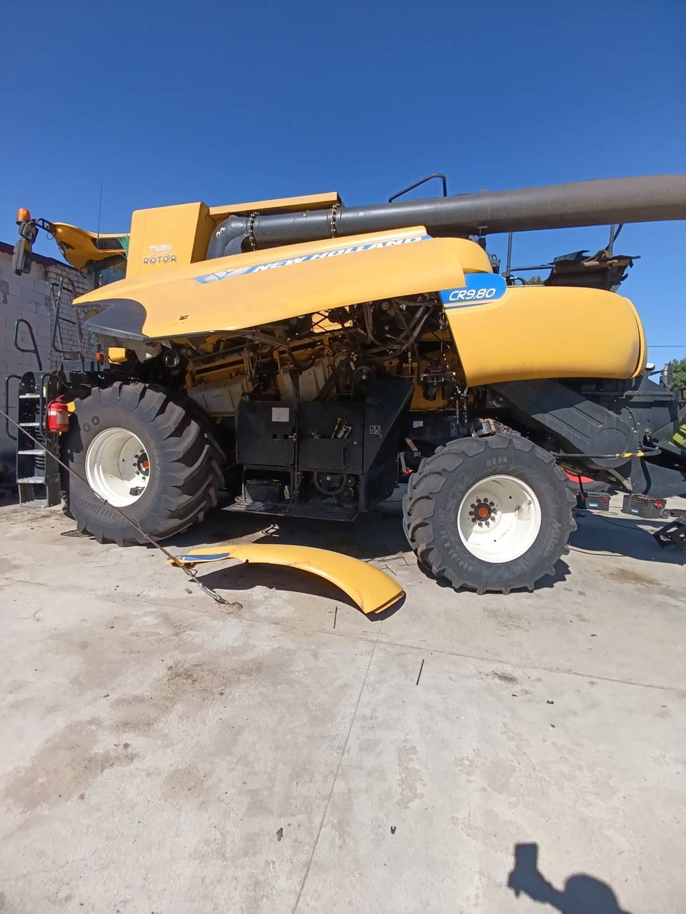 Fotografie 16 z opravy — Oprava palivové nádrže New Holland CR 9.80