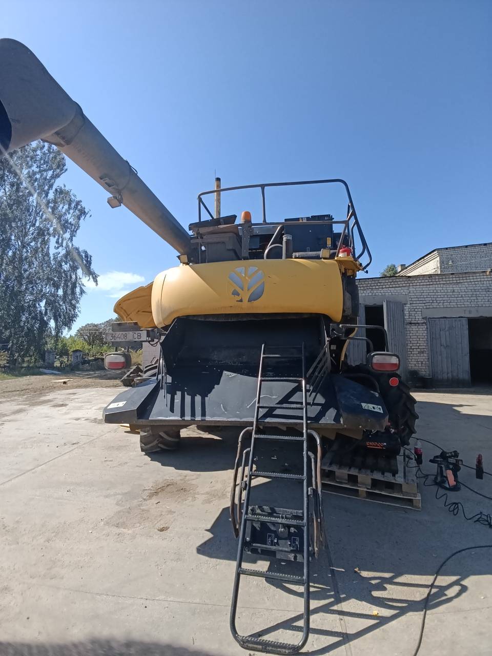 Fotografie 17 z opravy — Oprava palivové nádrže New Holland CR 9.80