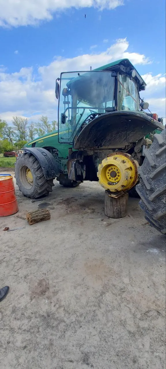 Fotografie 4 z opravy — Oprava palivové nádrže John Deere 8430