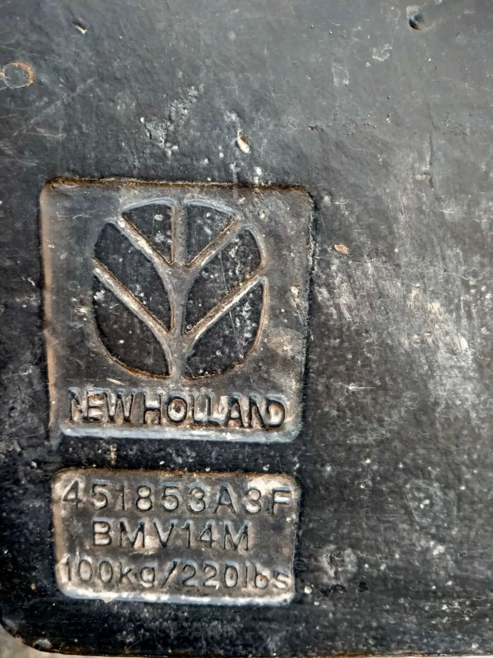 Fotografie 14 z opravy — Oprava palivové nádrže New Holland T8.390