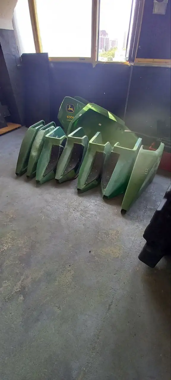 Fotografie 12 z opravy — Oprava děliče porostu John Deere