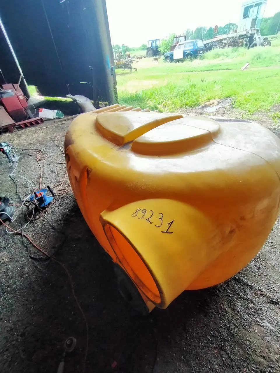 Fotografie 19 z opravy — Oprava nádrže neseného postřikovače — květen 2023