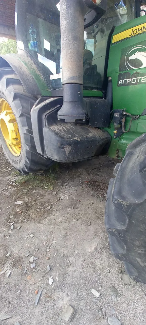Fotografie 13 z opravy — Oprava palivové nádrže John Deere 8335