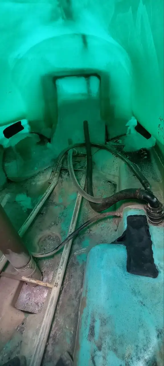 Nádrž postřikovače — Berthoud Rapter 3240