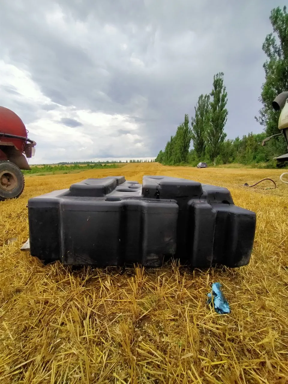Fotografie 10 z opravy — Oprava palivové nádrže Claas Lexion 560 — srpen 2023