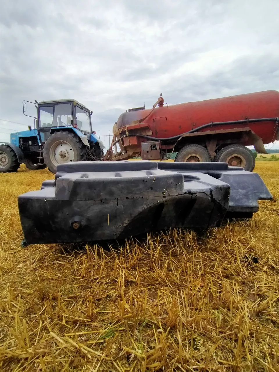 Fotografie 11 z opravy — Oprava palivové nádrže Claas Lexion 560 — srpen 2023