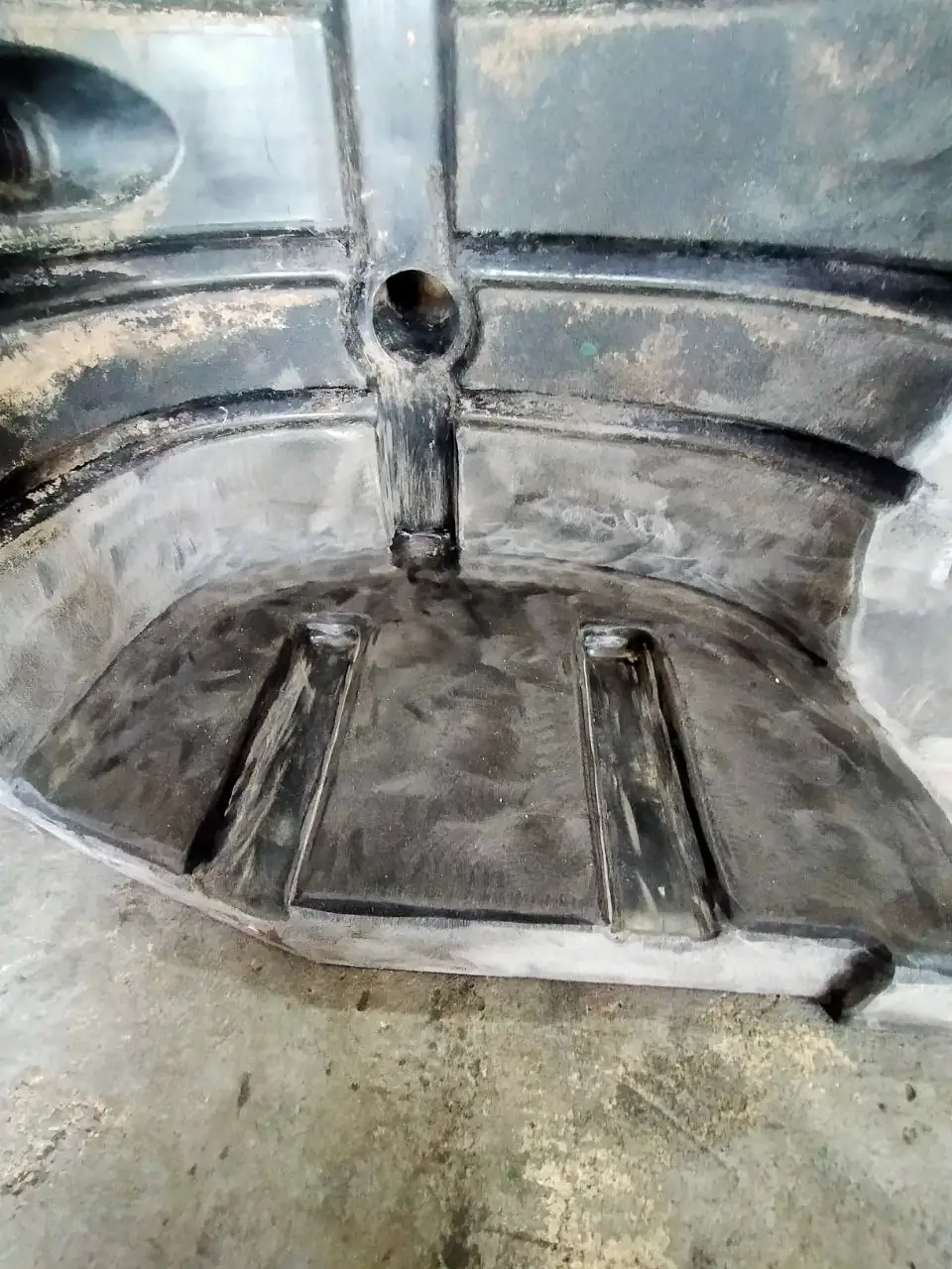 Palivová nádrž — Case 340