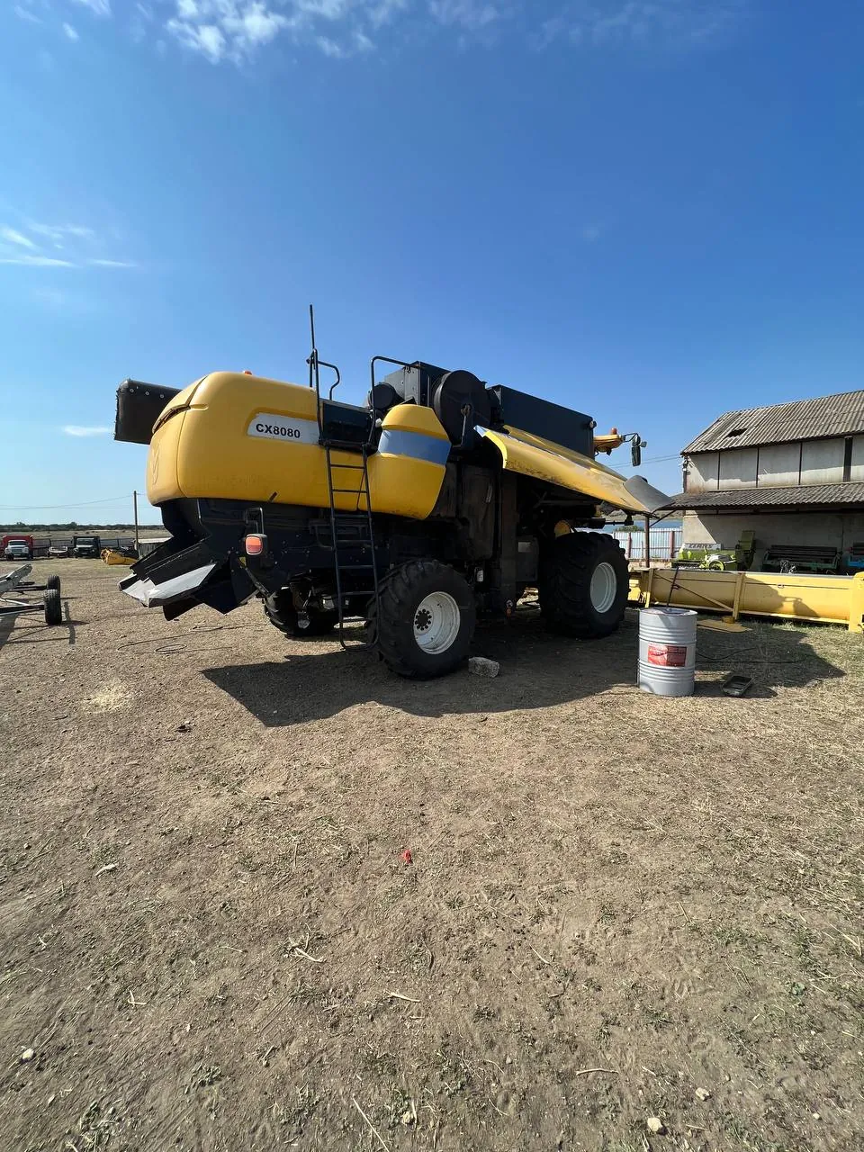 Fotografie 12 z opravy — Oprava zásobníku zrna John Deere