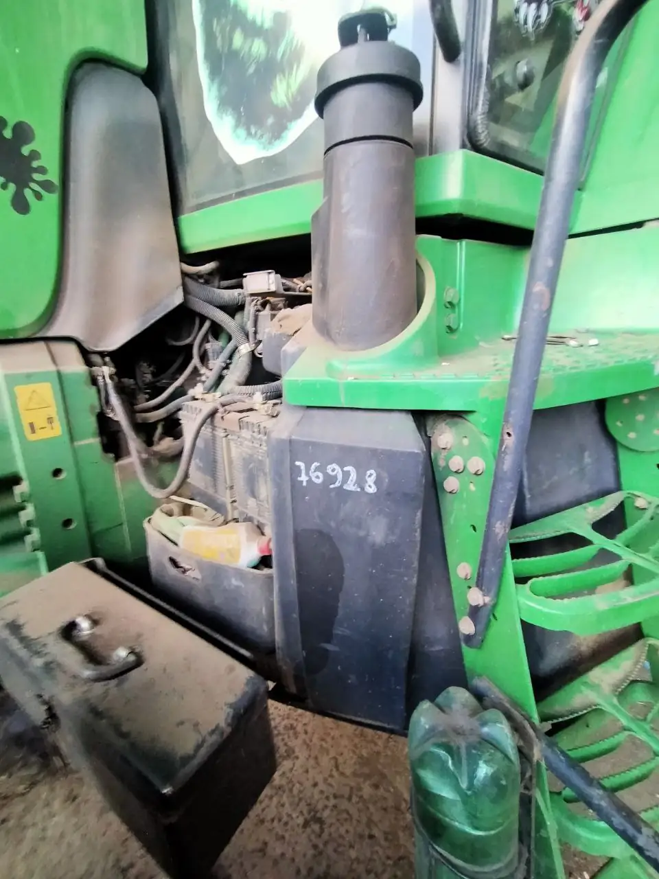 Palivová nádrž — John Deere 8430