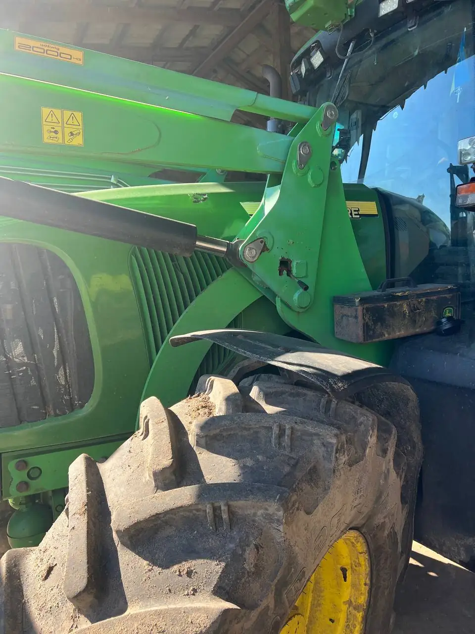Fotografie 9 z opravy — Oprava palivové nádrže John Deere 6920