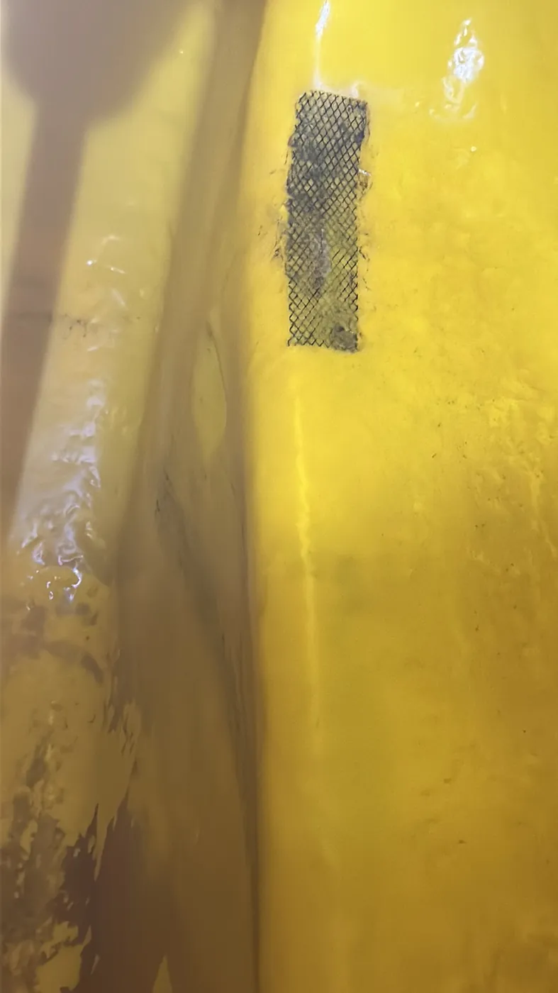 Fotografie 26 z opravy — Oprava nádrže postřikovače John Deere 832
