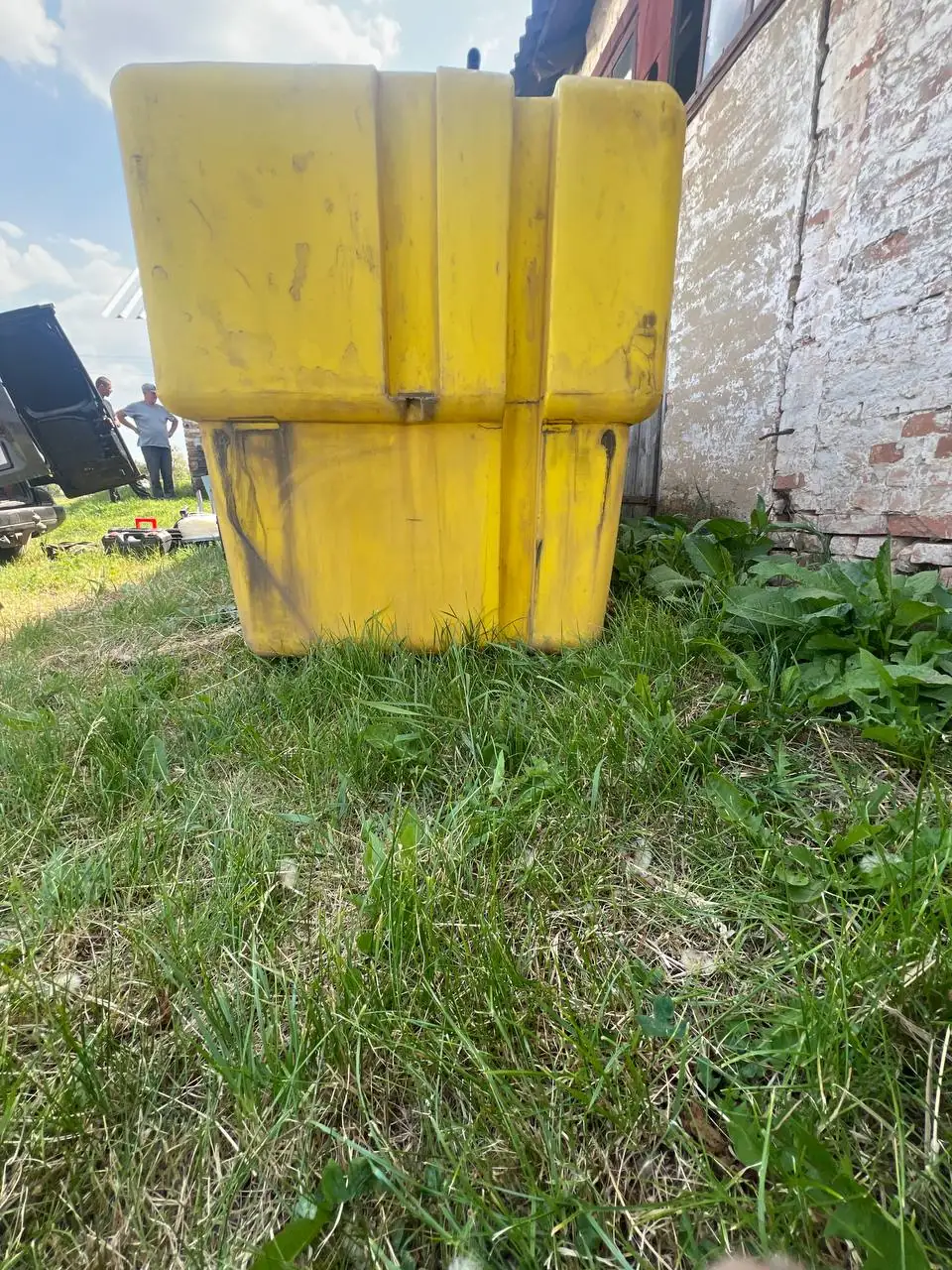 Fotografie 17 z opravy — Oprava nádrže postřikovače — květen 2024