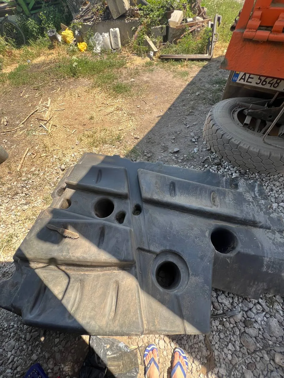 Fotografie 13 z opravy — Oprava palivové nádrže Claas Lexion 570