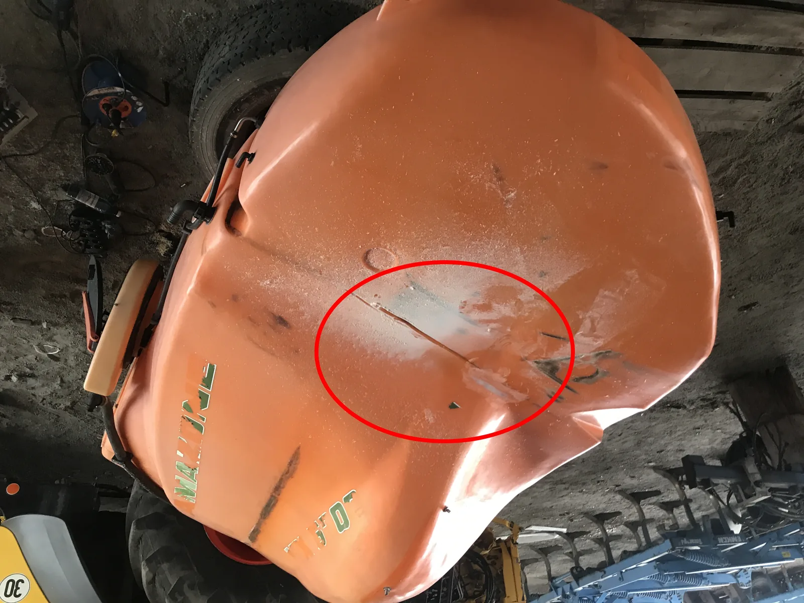 Příprava nádrže Amazone k extruznímu svařování