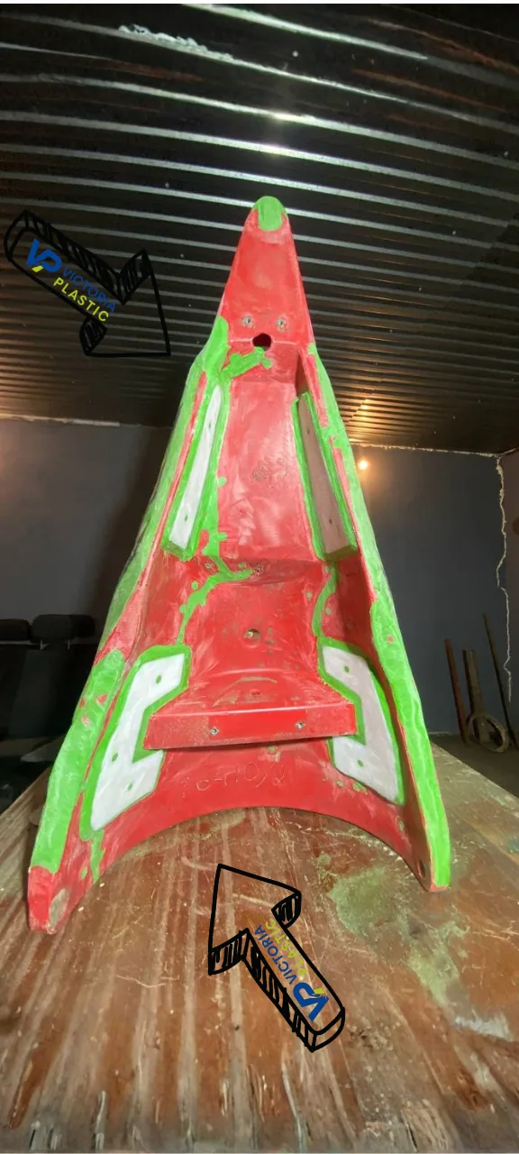 Renovace děliče porostu John Deere — oprava místo výměny